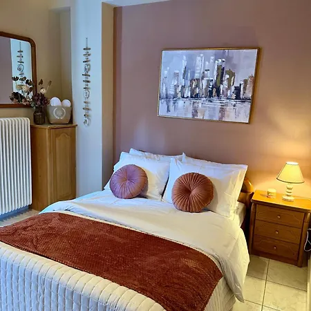 Arcadian Escape - Tsiaxtai Group * Lagkadia