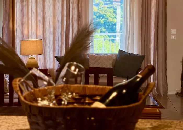 Дом отдыха Arcadian Escape - Tsiaxtai Group