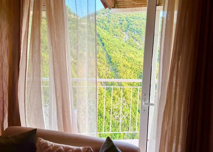 Arcadian Escape - Tsiaxtai Group *